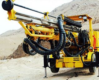 Hydraulic heavy machinery